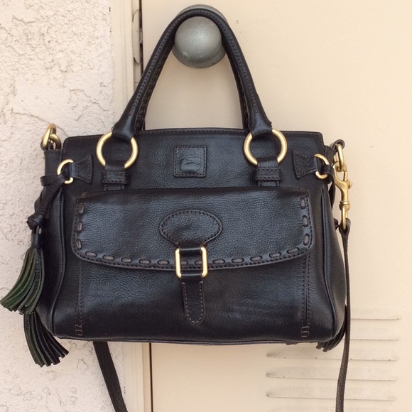 Dooney & Bourke Handbags - Dooney & Bourke Black Leather Florentine Satchel